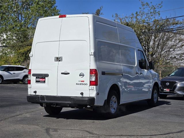 2021 Nissan NV SV