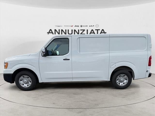 2021 Nissan NV SV