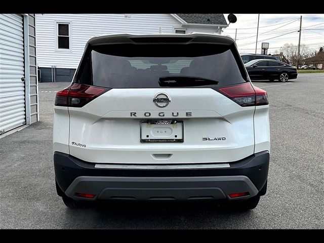 2021 Nissan Rogue SL