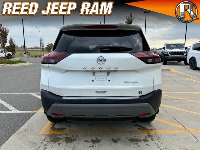 2021 Nissan Rogue SL