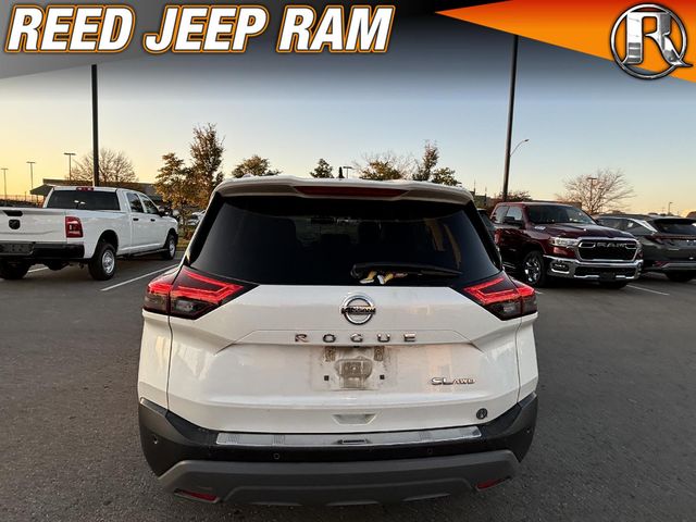 2021 Nissan Rogue SL