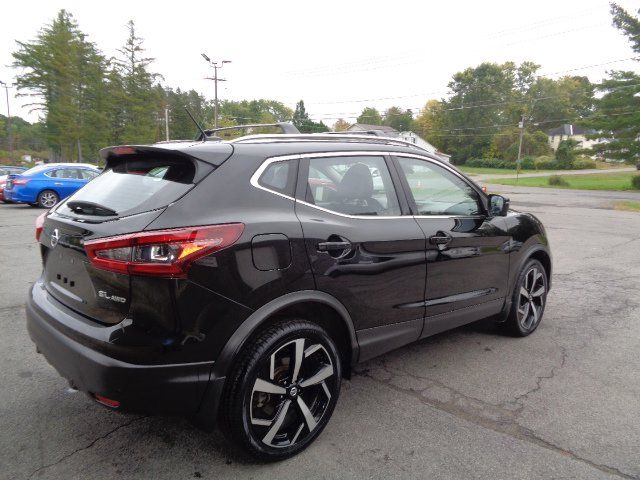 2021 Nissan Rogue Sport SL