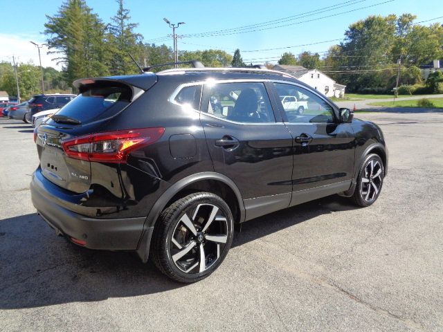 2021 Nissan Rogue Sport SL