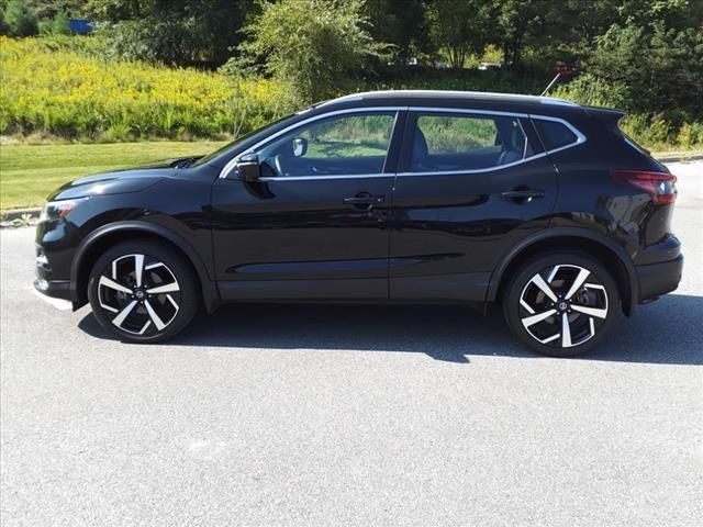 2021 Nissan Rogue Sport SL