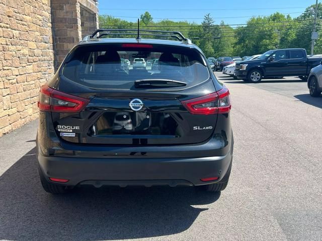 2021 Nissan Rogue Sport SL