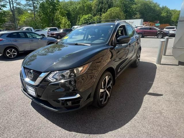 2021 Nissan Rogue Sport SL