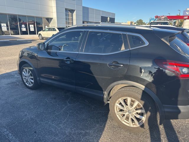 2021 Nissan Rogue Sport SV