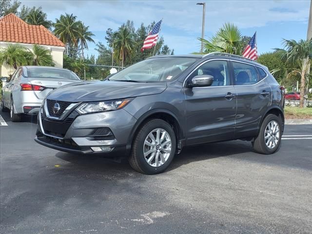 2021 Nissan Rogue Sport SV