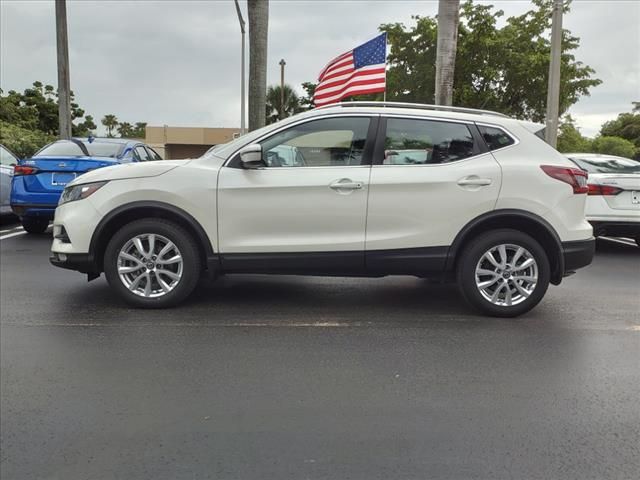 2021 Nissan Rogue Sport SV