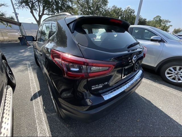 2021 Nissan Rogue Sport SV