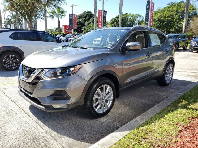 2021 Nissan Rogue Sport SV