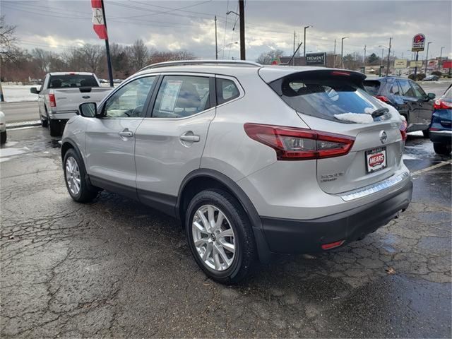 2021 Nissan Rogue Sport SV