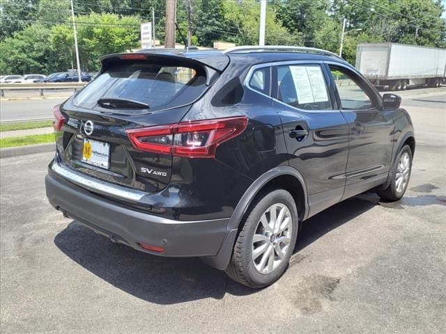 2021 Nissan Rogue Sport SV