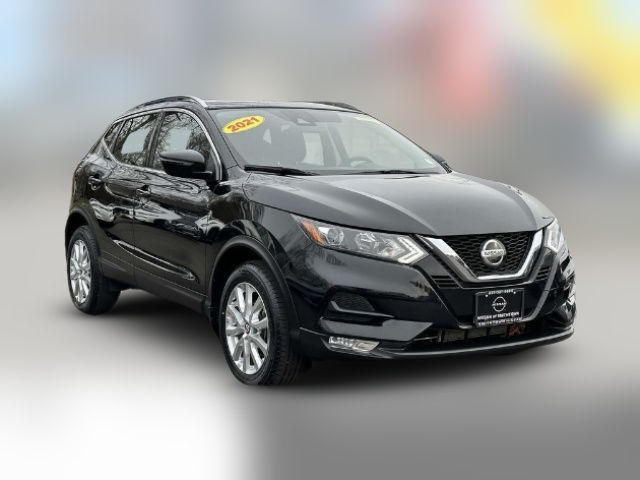 2021 Nissan Rogue Sport SV