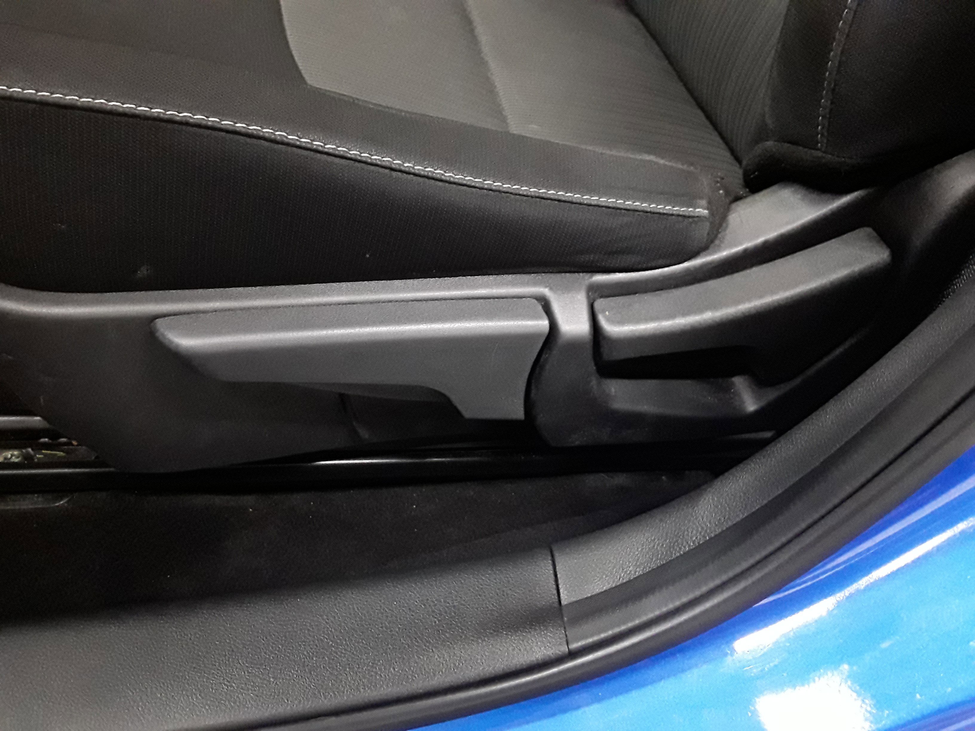 Vehicle image 16 of 22