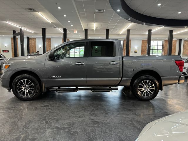 2021 Nissan Titan SV