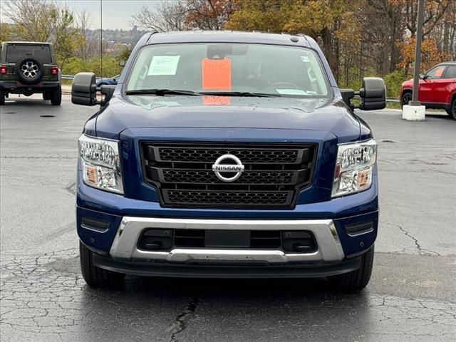 2021 Nissan Titan SV