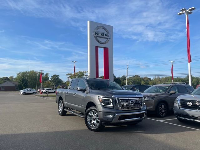 2021 Nissan Titan SL