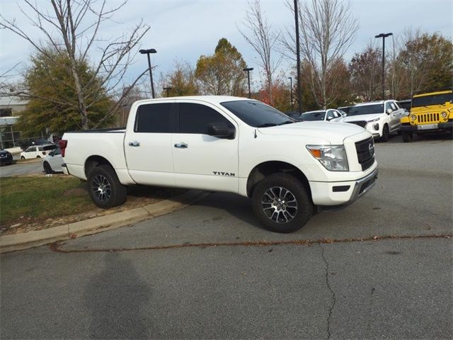 2021 Nissan Titan SV