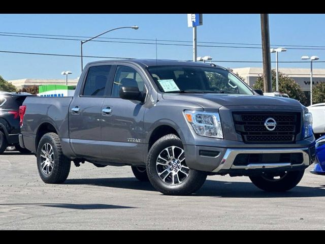 2021 Nissan Titan SV