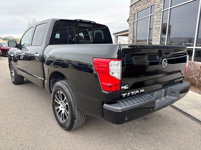 2021 Nissan Titan SV