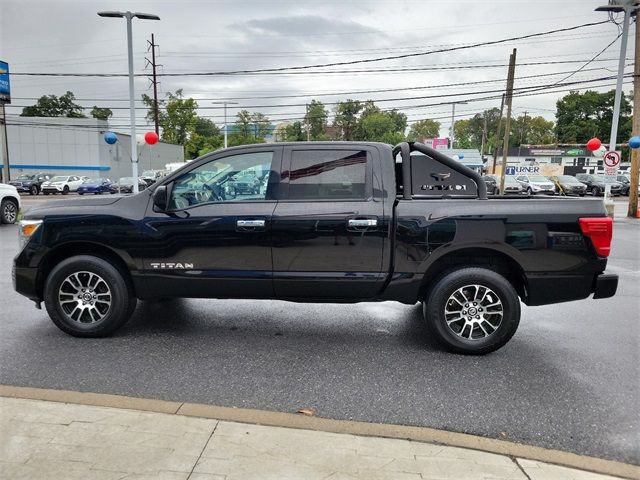 2021 Nissan Titan SV