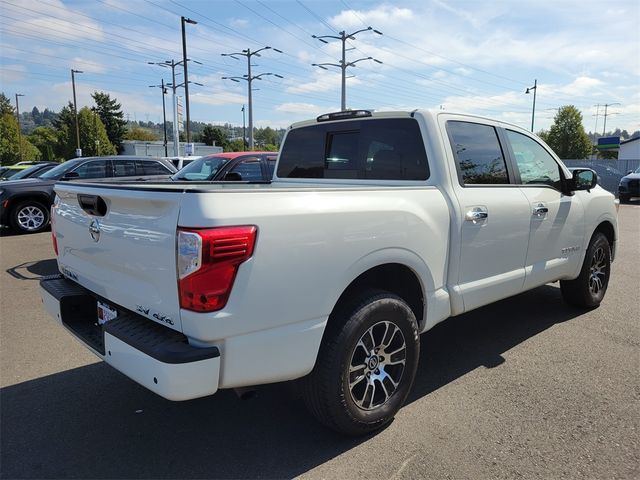 2021 Nissan Titan SV