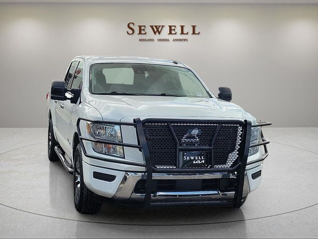2021 Nissan Titan SV