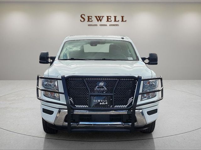 2021 Nissan Titan SV