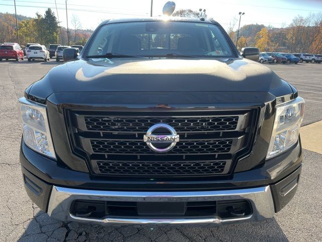 2021 Nissan Titan SV