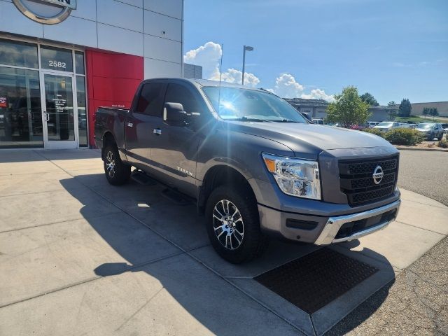 2021 Nissan Titan SV