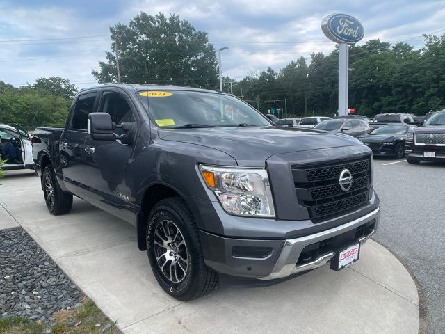 2021 Nissan Titan SV