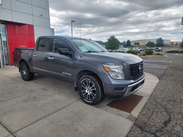 2021 Nissan Titan SV