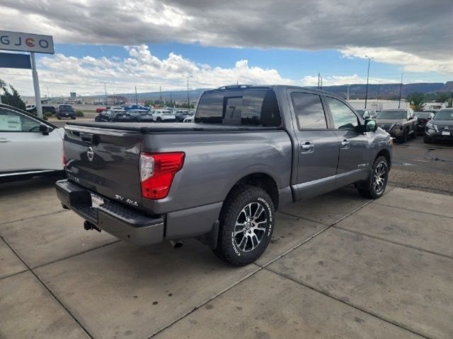 2021 Nissan Titan SV