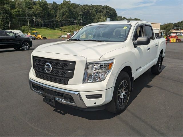 2021 Nissan Titan SV