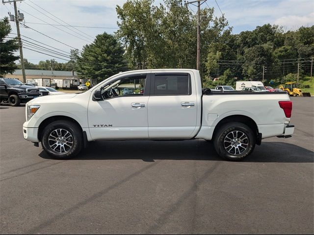 2021 Nissan Titan SV