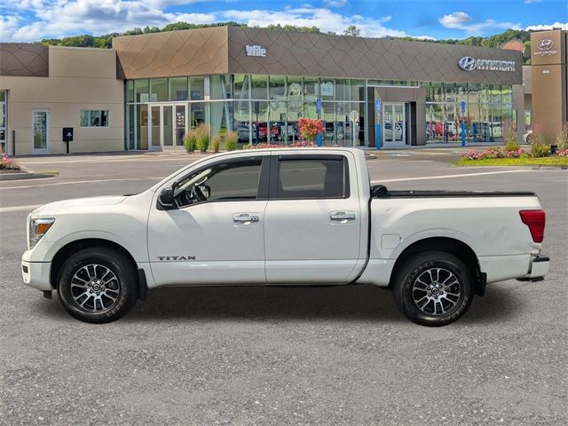 2021 Nissan Titan SV