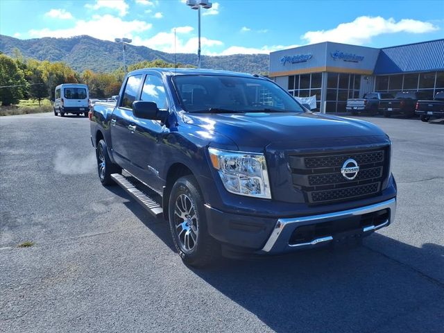 2021 Nissan Titan SV