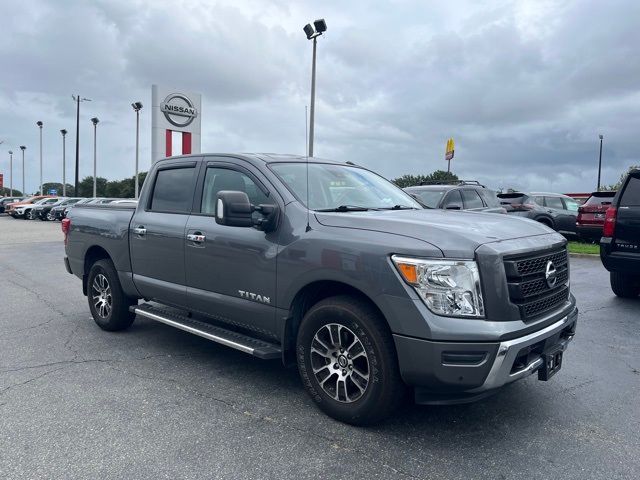 2021 Nissan Titan SV