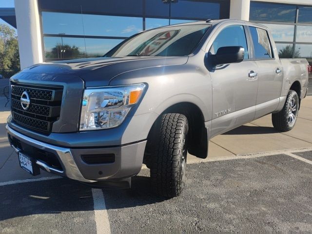 2021 Nissan Titan SV