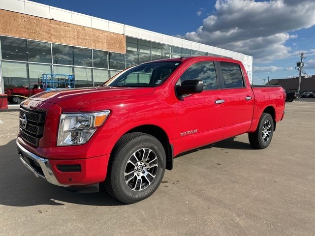 2021 Nissan Titan SV