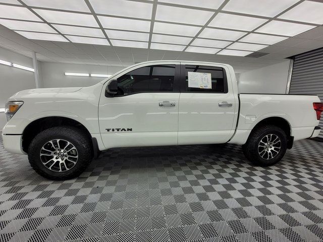 2021 Nissan Titan SV