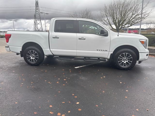 2021 Nissan Titan SV