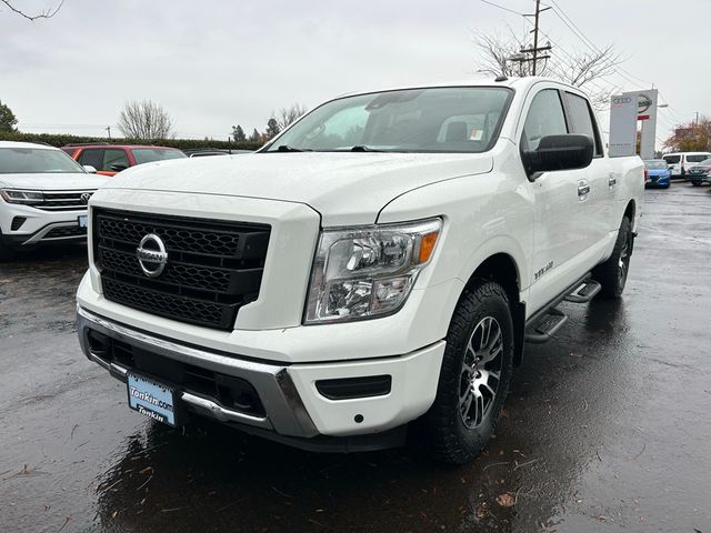 2021 Nissan Titan SV