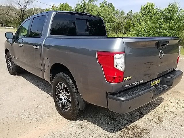 2021 Nissan Titan SV