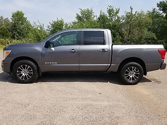 2021 Nissan Titan SV