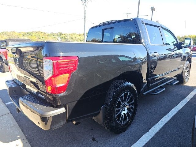 2021 Nissan Titan SV