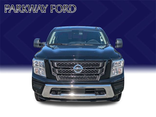 2021 Nissan Titan SV