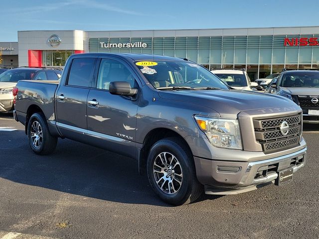 2021 Nissan Titan SV