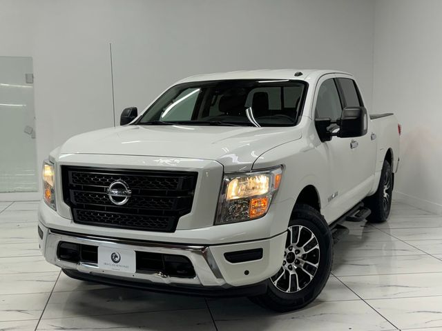 2021 Nissan Titan SV